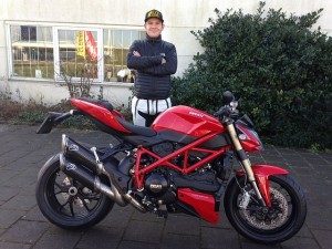 Ducati Dealer Amsterdam: Sander Ducati Streetfighter 848