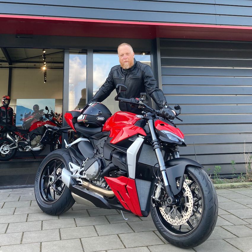 Ducati Streetfighter V2 gekocht